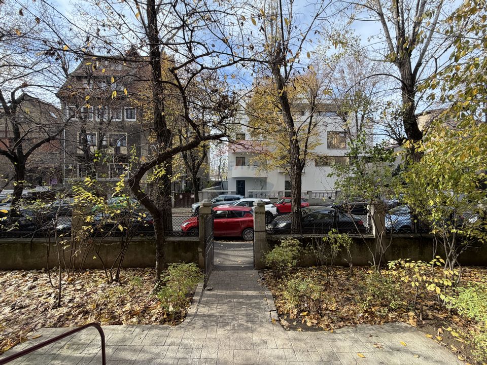 4 room Apartment for rent, Dorobanti area