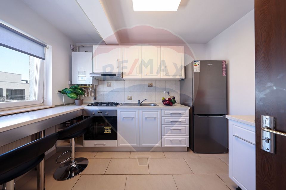 Penthouse 3 camere cu terasa, mobilat, loc parcare