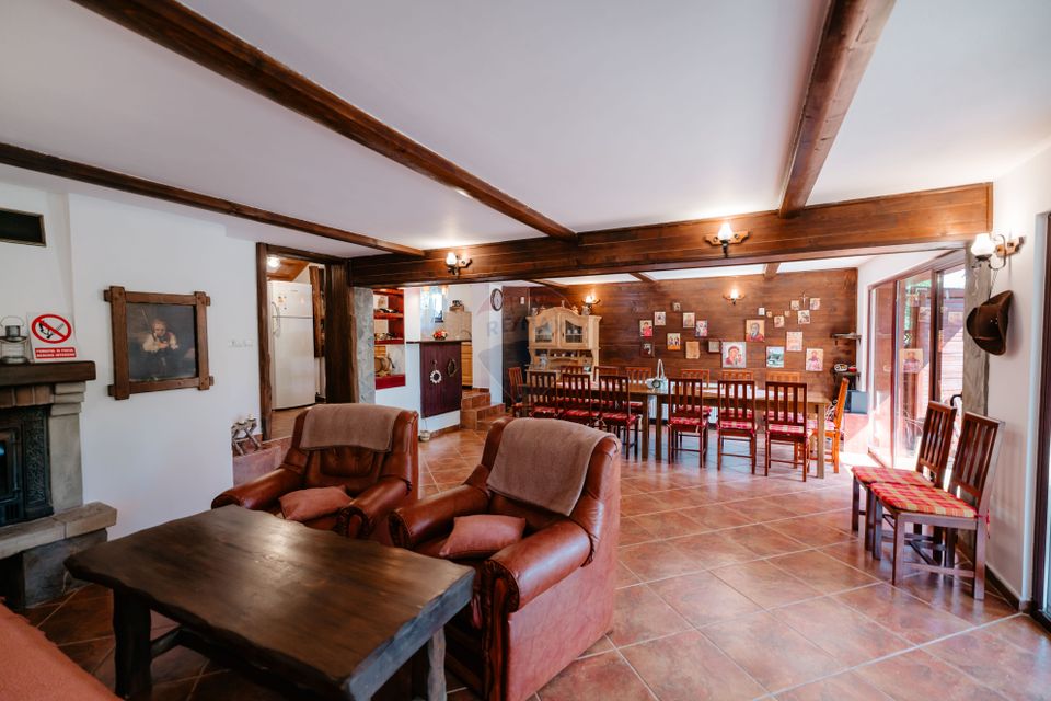 Vilă cu 6 camere, teren de 1000mp, într-un resort montan privat