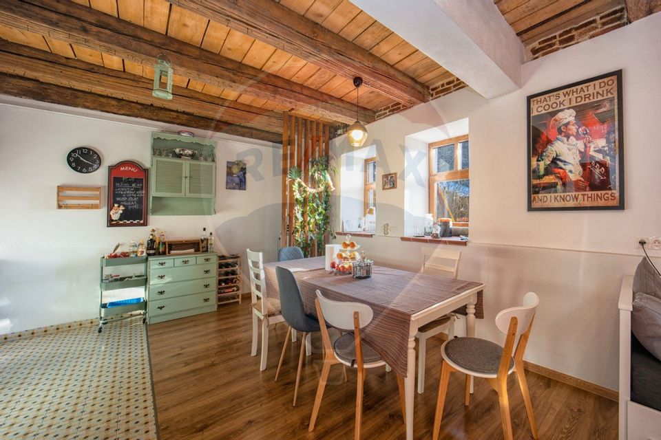 Casă de vis în Râșnov, cu farmec rustic și modern