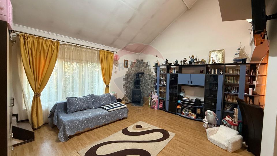 5 room House / Villa for sale, Est area