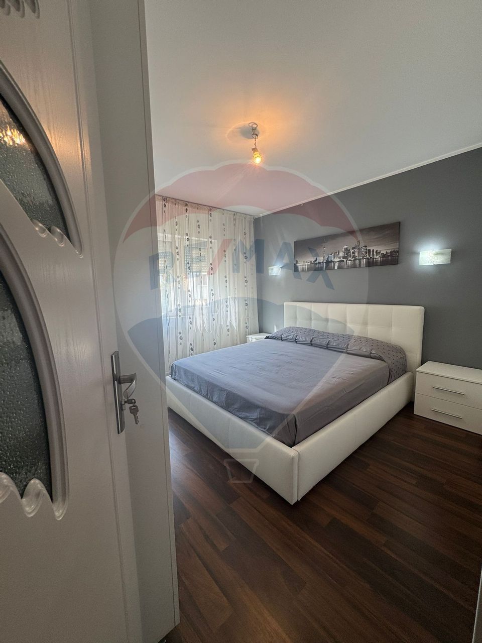 Doua decomandate str. Gen. Magheru, etc.3/4, mobilat și utilat