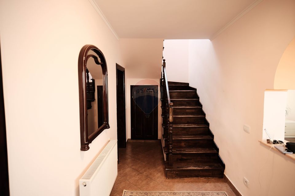 4 room House / Villa for sale