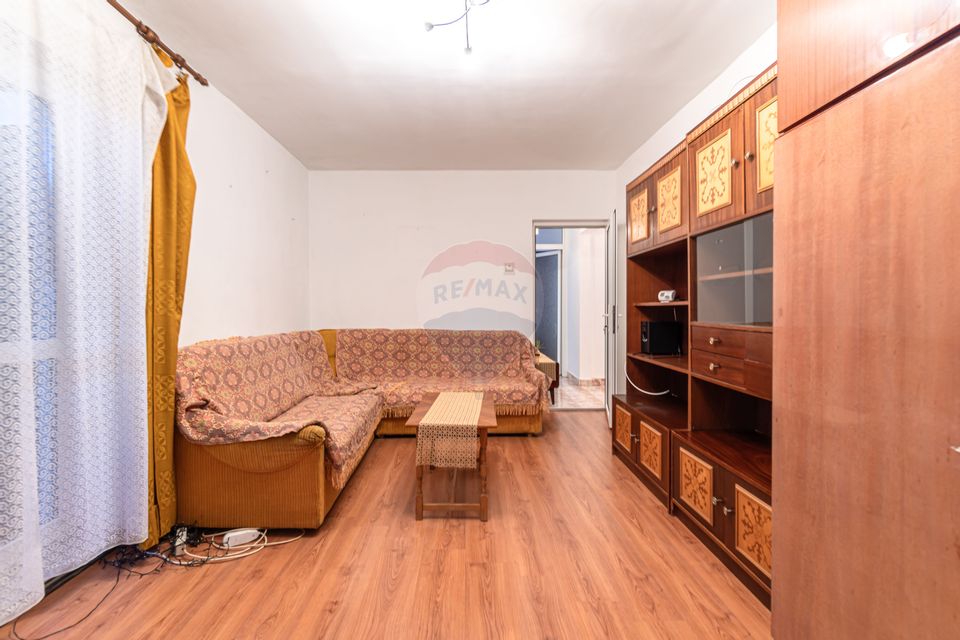 Apartament cu 2 camere de închiriat în zona Craiter