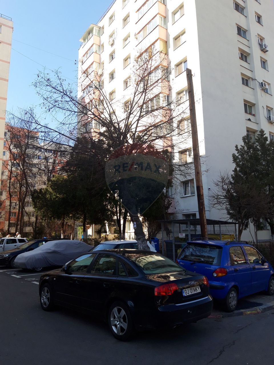 2 room Apartment for sale, Teiul Doamnei area