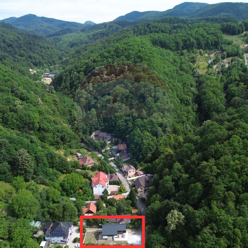 VILA NOUA DE VANZARE in zona Parcul Mare (Regina Maria)