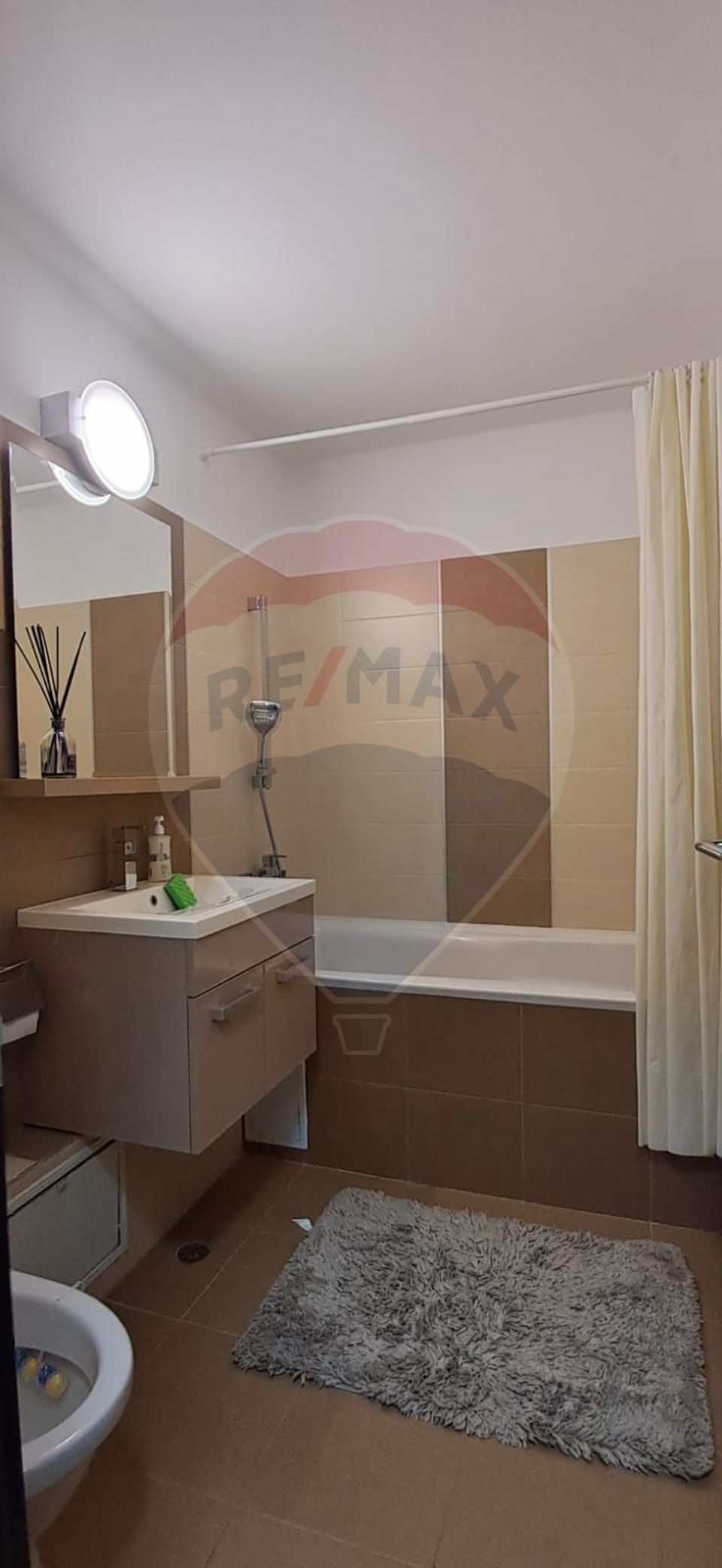 Inchiriere apartament în zona Stefan cel Mare