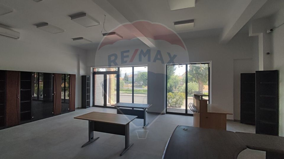 Spațiu comercial 93 mp de vanzare Ultracentral Promenada Crisului