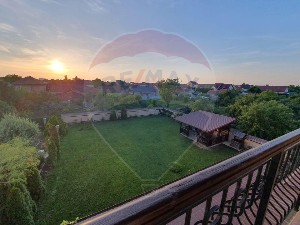 Apartament de lux cu 3 camere, in Gradiste- de inchiriat