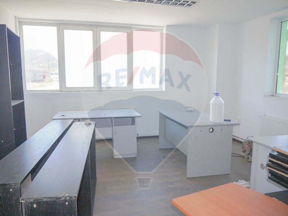 925sq.m Industrial Space for rent, Uzina 2 area