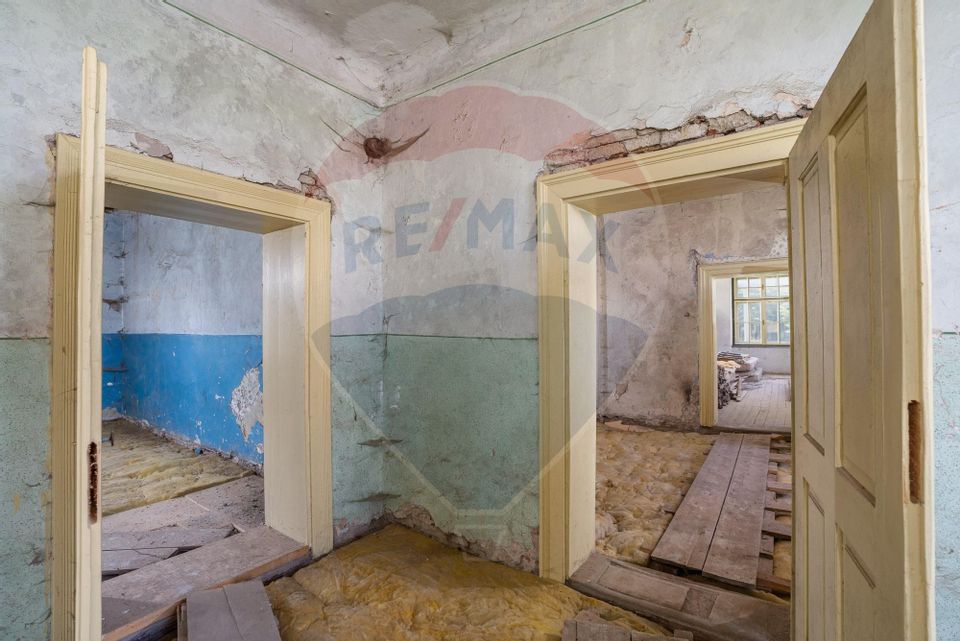 Fostă școală săsească semnată de Fritz Balthes – Bruiu, Sibiu