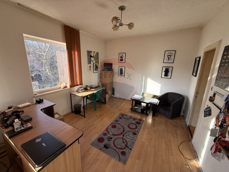 5 room House / Villa for sale, Central area