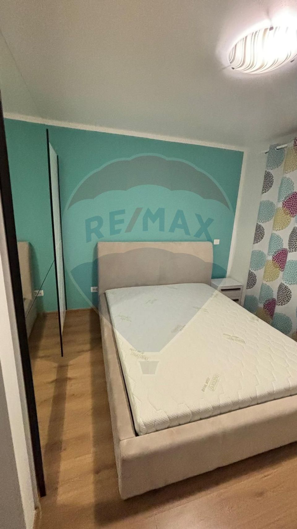 Apartament modern de închiriat cu 2 camere în zona Coresi