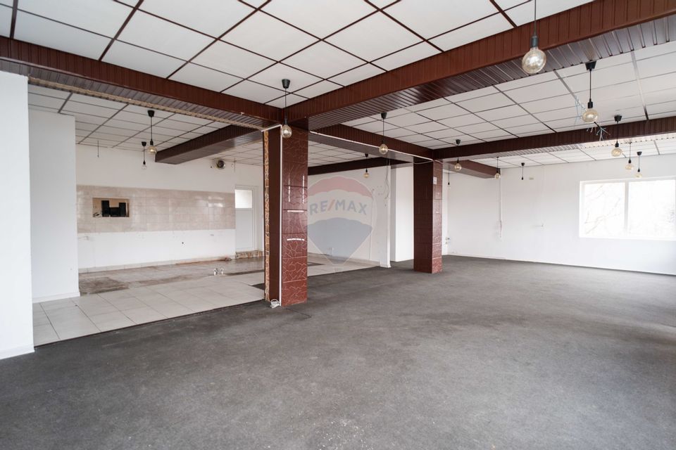 280sq.m Commercial Space for rent