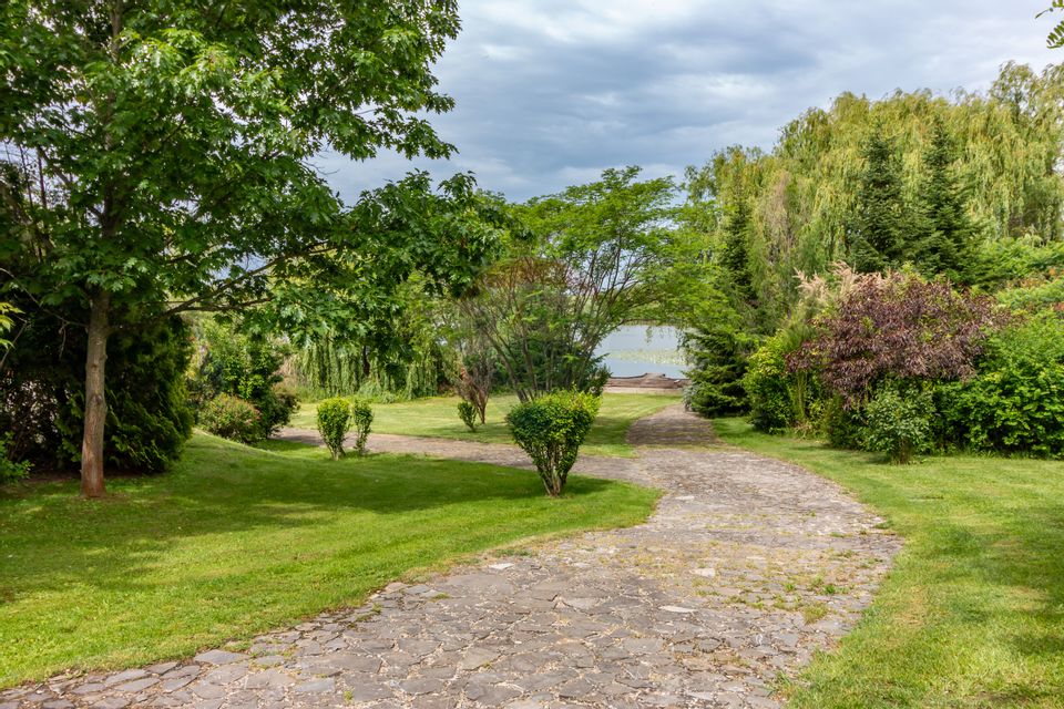 Teren de vanzare in Ciofliceni, deschidere 175 ml la Lacul Snagov