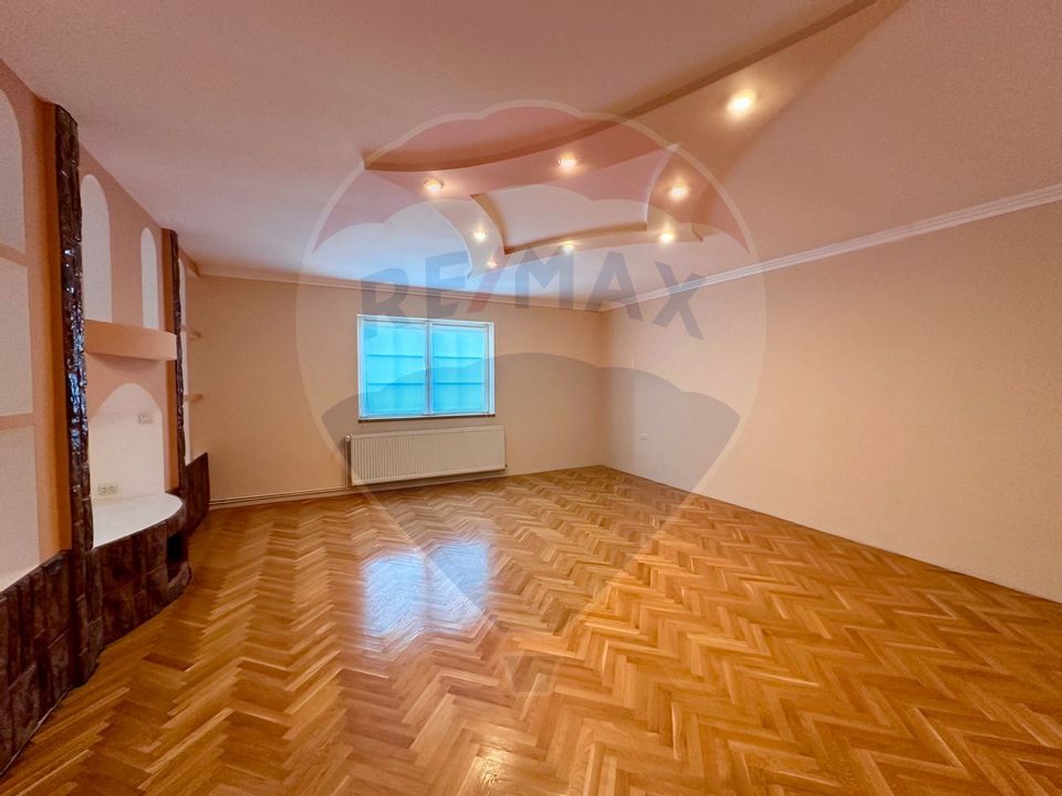 Casa de vanzare pe Str.Argintului/Cisnadie