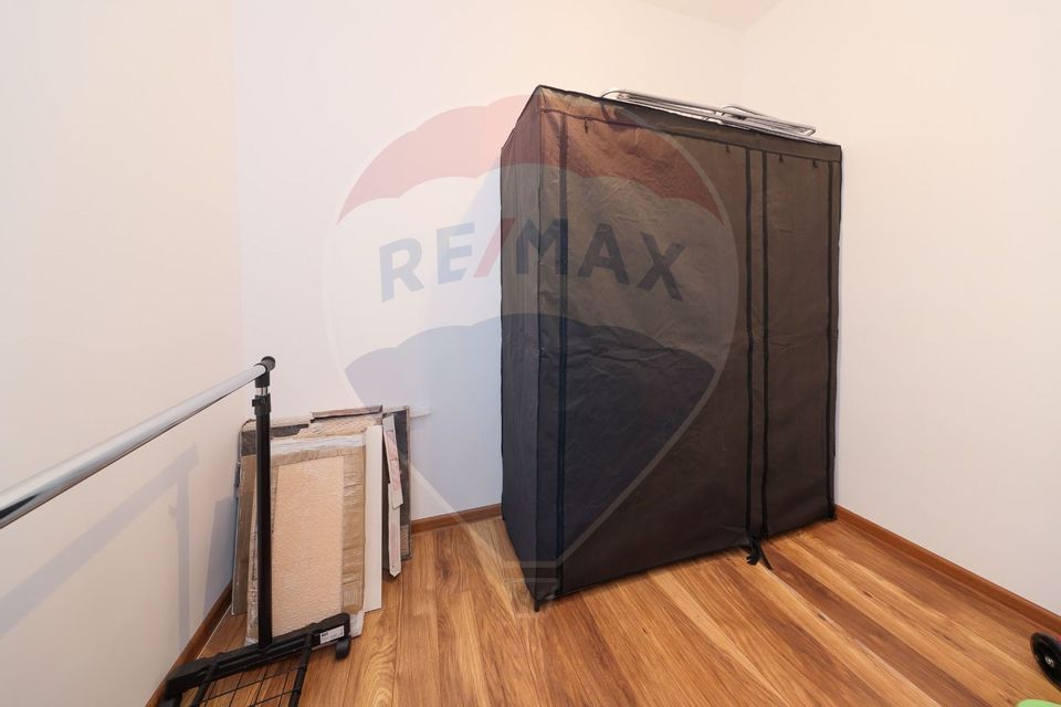 3 room Apartment for sale, Tractorul area