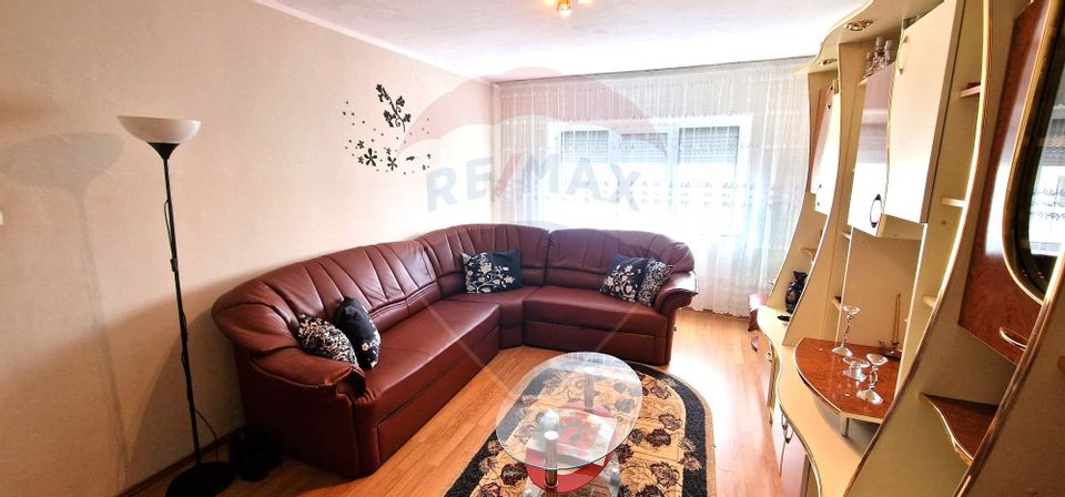 2 room Apartment for rent, Milcov area