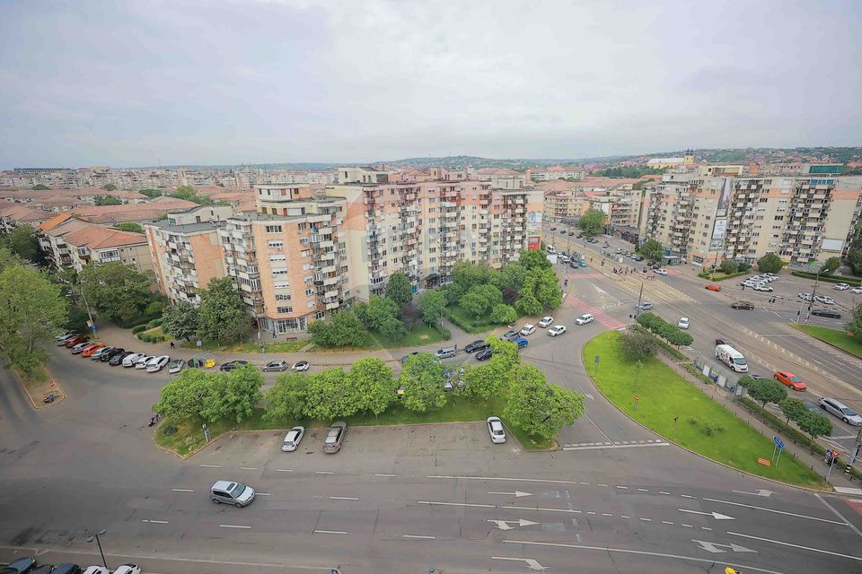 Apartament/Penthouse de Închiriat cu 3 Dormitoare și Terasă, Decebal