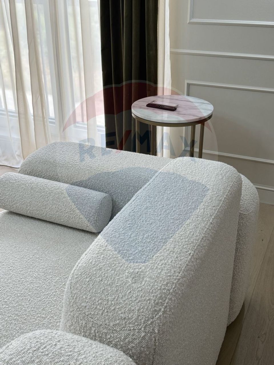 Apartament elegant cu 3 Camere, în Zona Subcetate,