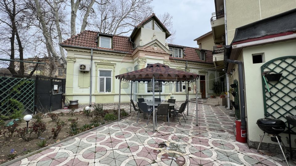 700sq.m Proprietate specială for sale, Ultracentral area