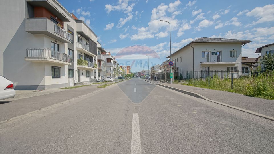Apartament de 2 camere de închiriat în zona Tractorul