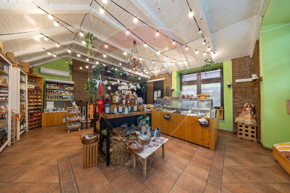 Pensiune cu restaurant și spații comerciale, central Râșnov