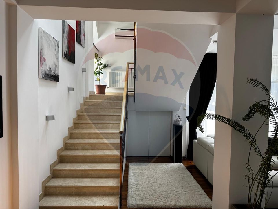 5 room House / Villa for sale