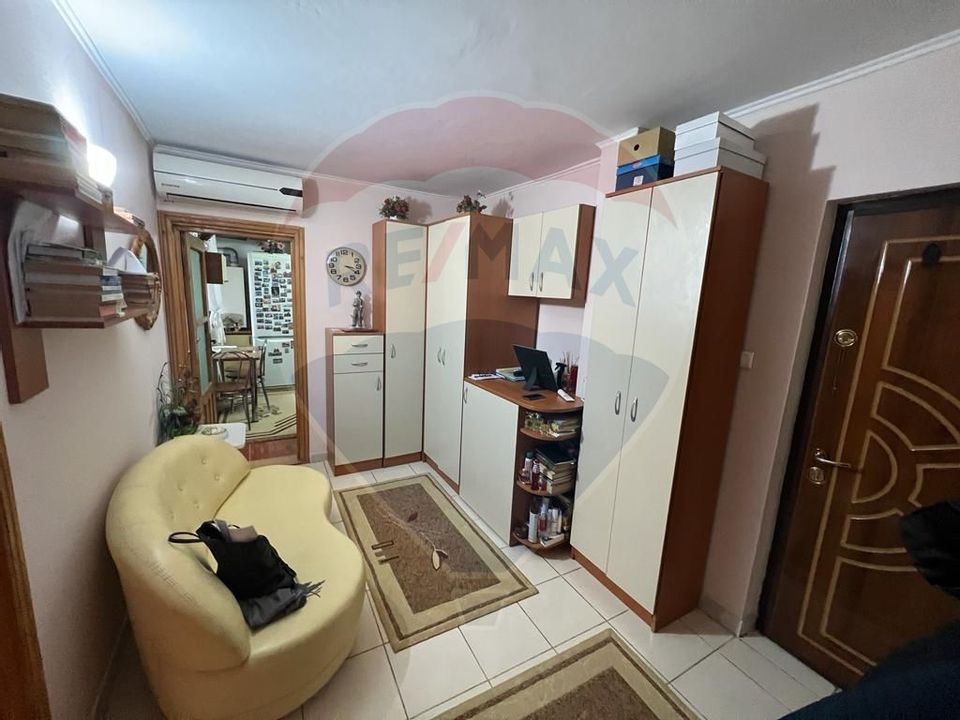 Apartament 3 camere în zona Tineretului