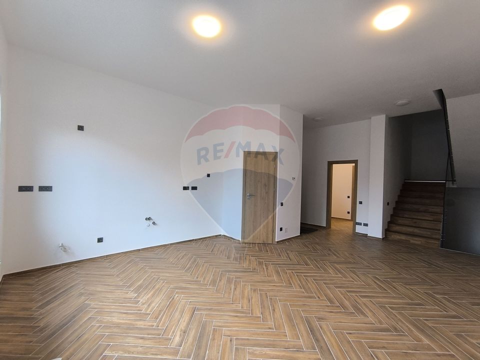 Duplex 2 unitati de vanzare 426 mp