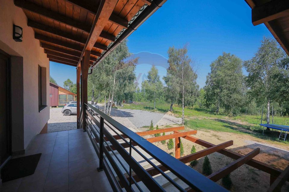 Pensiune de Vânzare cu 8 dormitoare, Rișca, Jud. Cluj