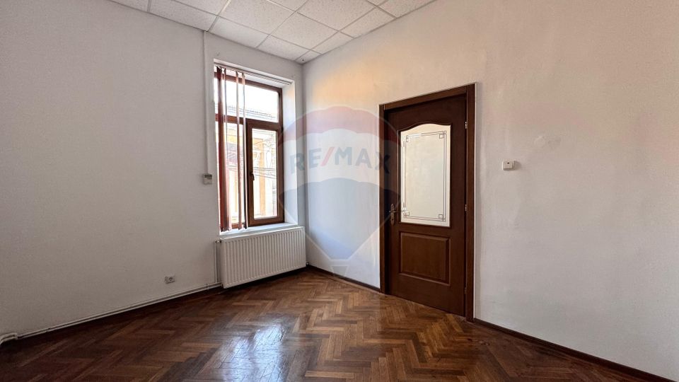 Vila de vanzare in zona peninsulara Constanta