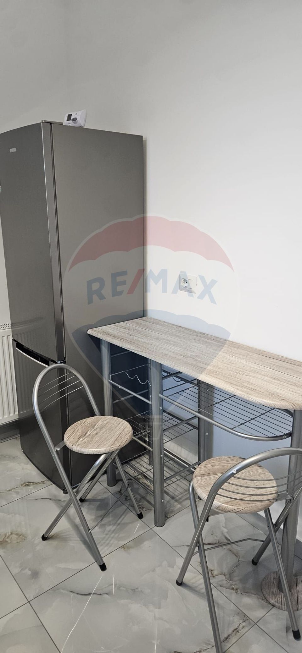 1 room Apartment for rent, Est area