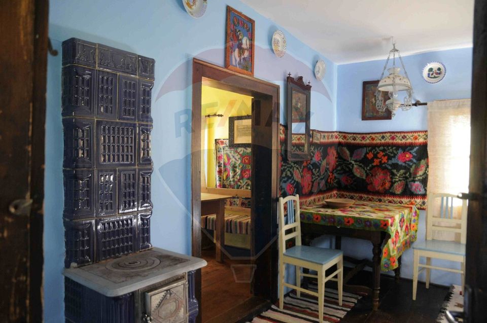 9 room Hotel / Pension for sale