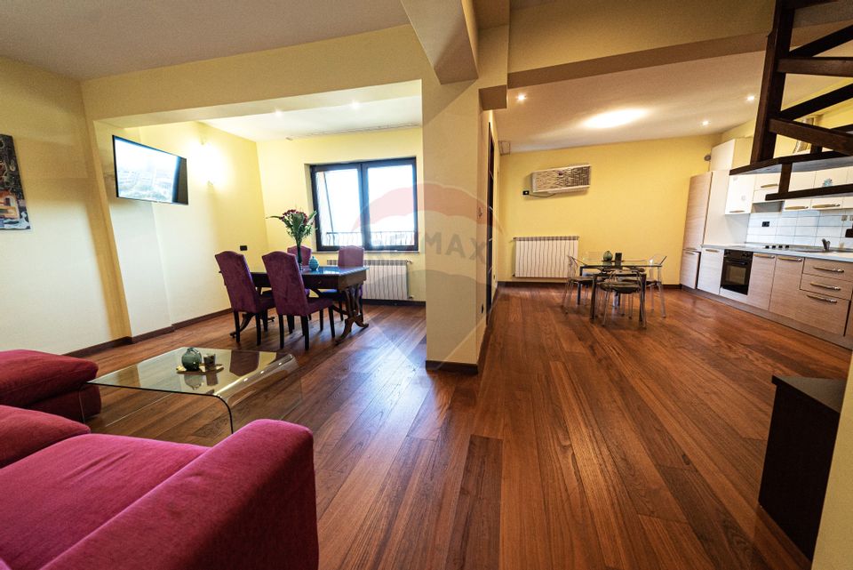 Apartament elegant 3 camere de vanzare in zona Piata Unirii