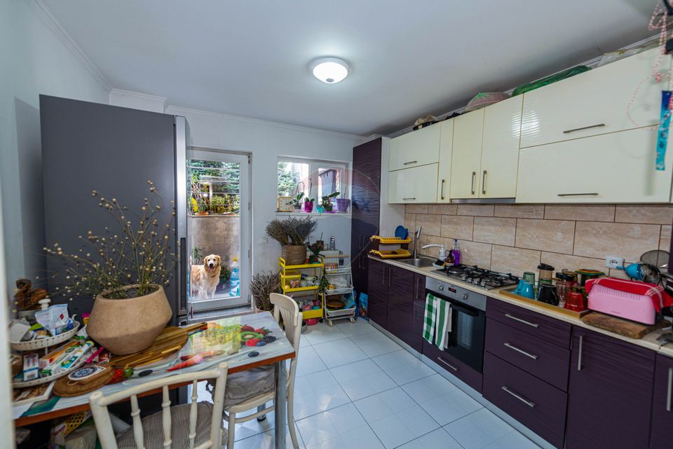 Special 3-room apartment, detached, for sale, 100sqm own courtyard