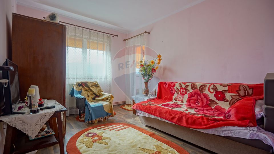 3 room Apartment for sale, Bartolomeu area