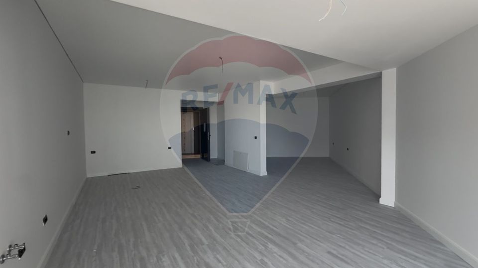 Apartament de vanzare Mamaia Nord  White Titanic
