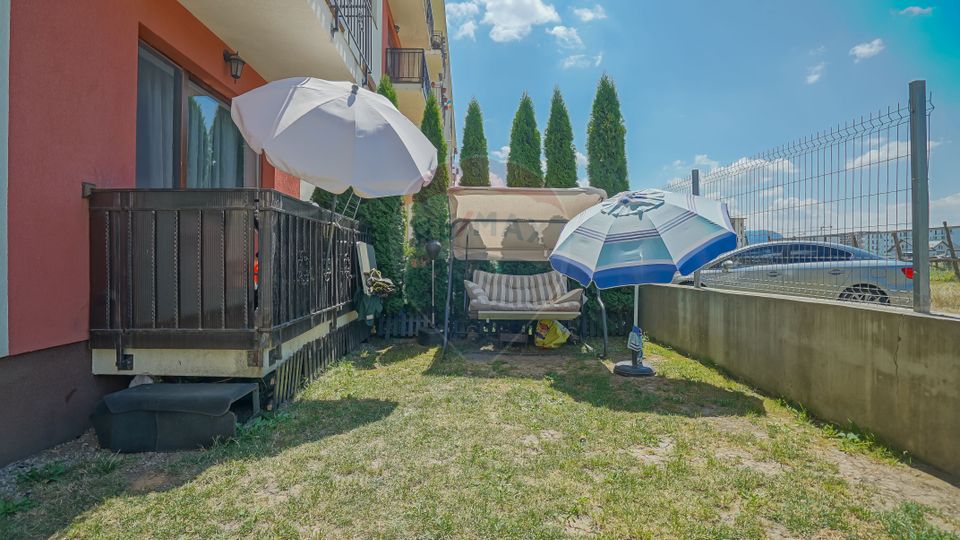 Apartament 2 camere cu parcare și grădină 30mp, zona Tractorul