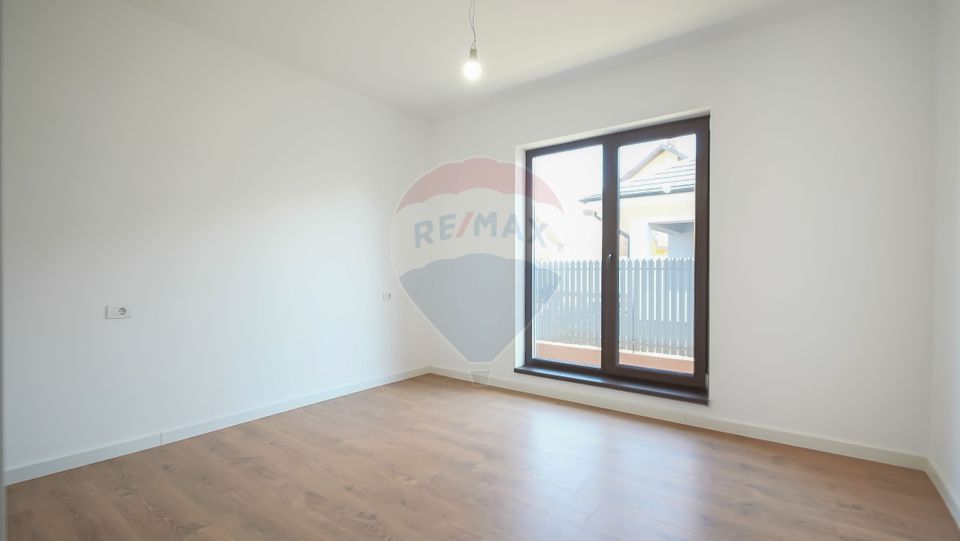 4 room House / Villa for sale