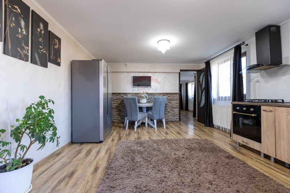 4 room House / Villa for sale, CFR area