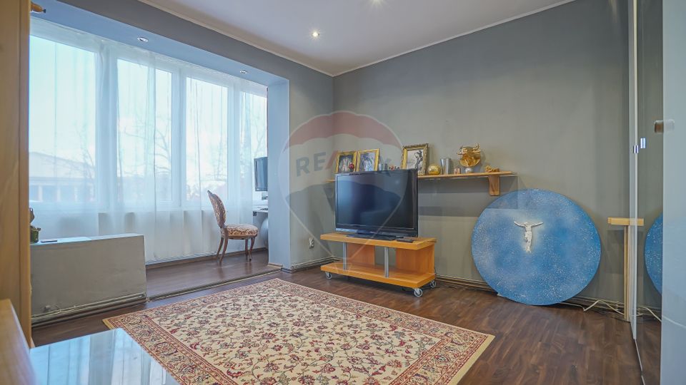 REZERVAT ! Apartament 3 camere Piața Teatrului