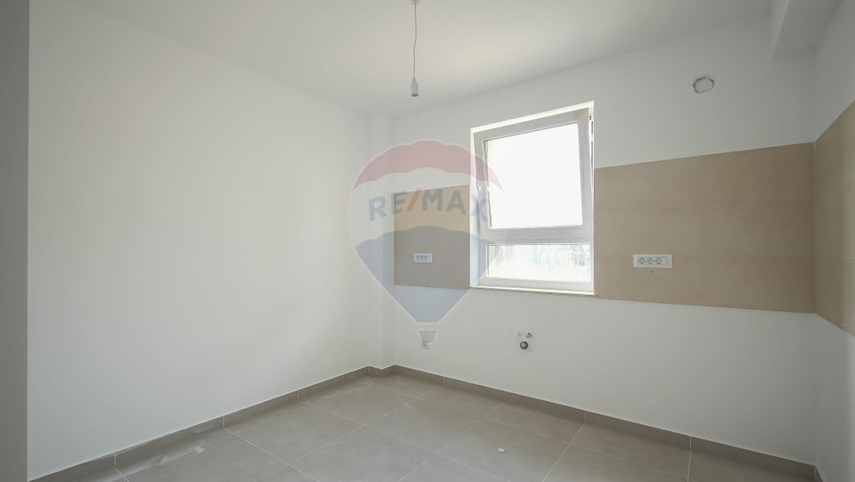! VANDUT ! Apartament 2 camere predare în maxim doua luni, Brașov