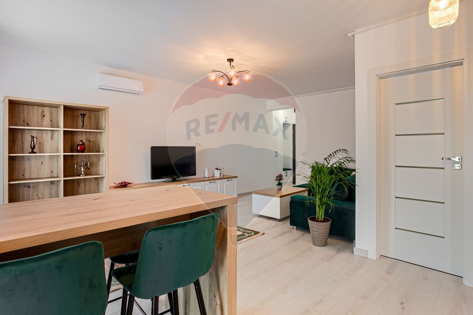 Apartament modern 3 camere, cu parcare, de închiriat la Adora Park