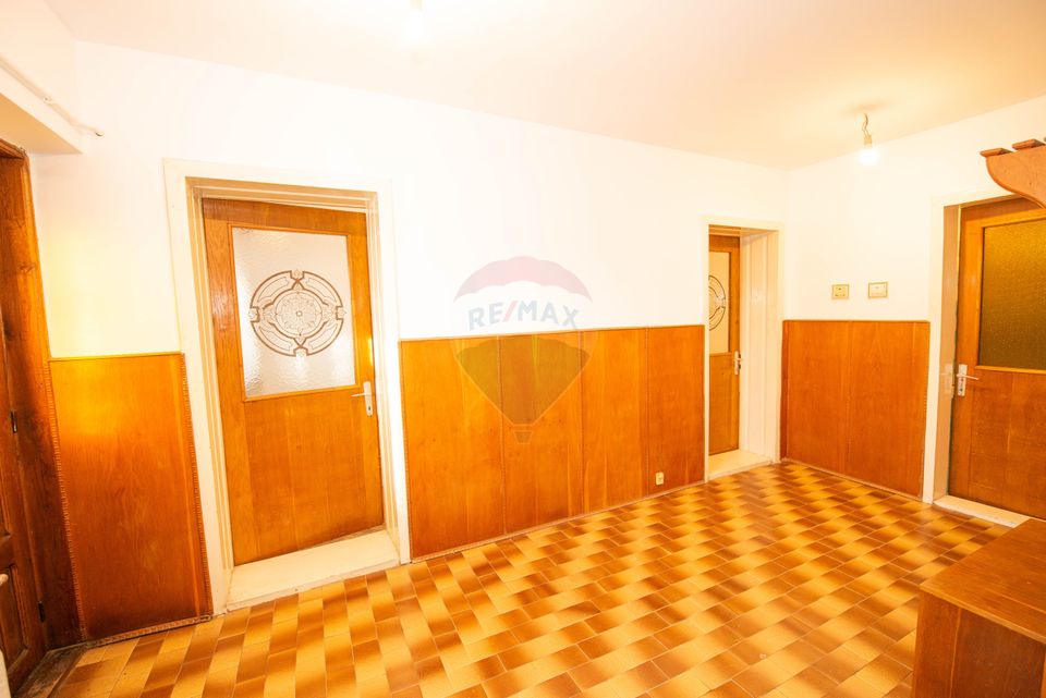 Casa individuala cu 7 camere, de vanzare 250 mp utili,  Buzau