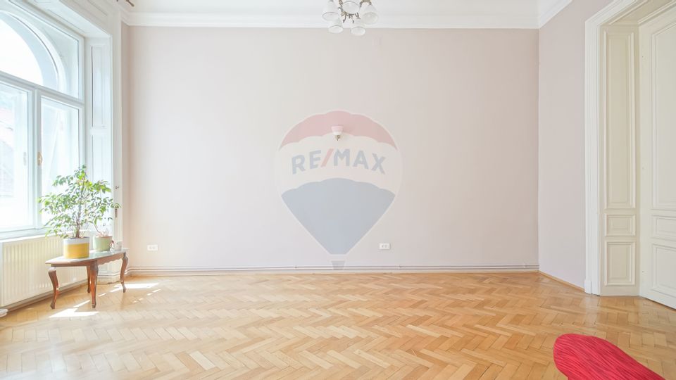 Apartament de închiriat in Centrul Istoric, pretabil regim hotelier