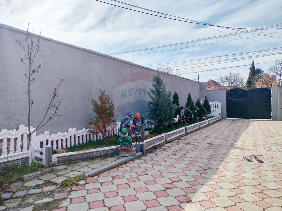 6 room House / Villa for sale
