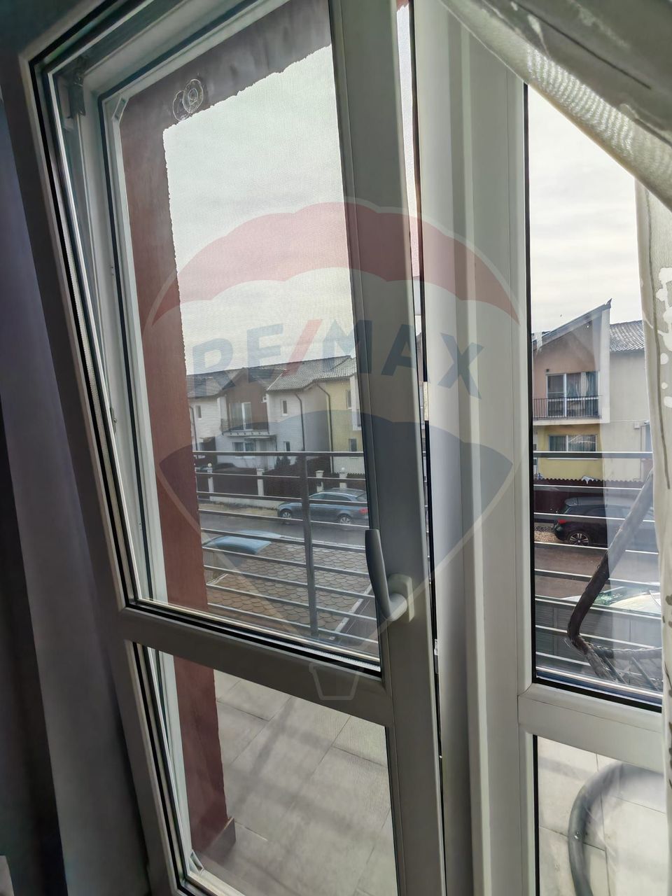 Casă / Vilă cu 4 camere de închiriat