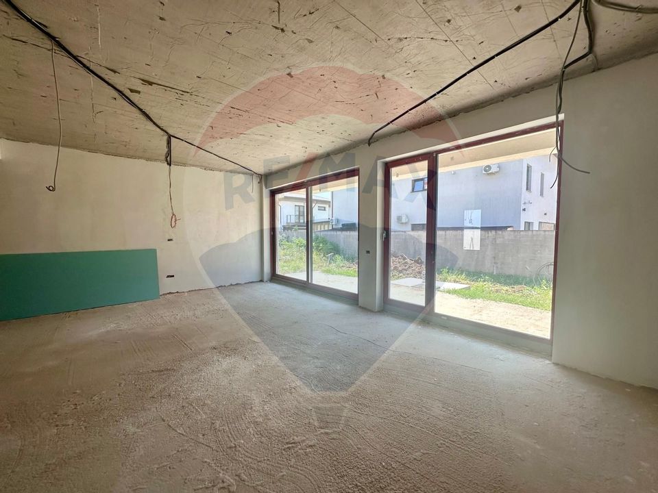 Casă / Vilă  SMART in  Voluntari/ Matei Millo/Pompa de Caldura