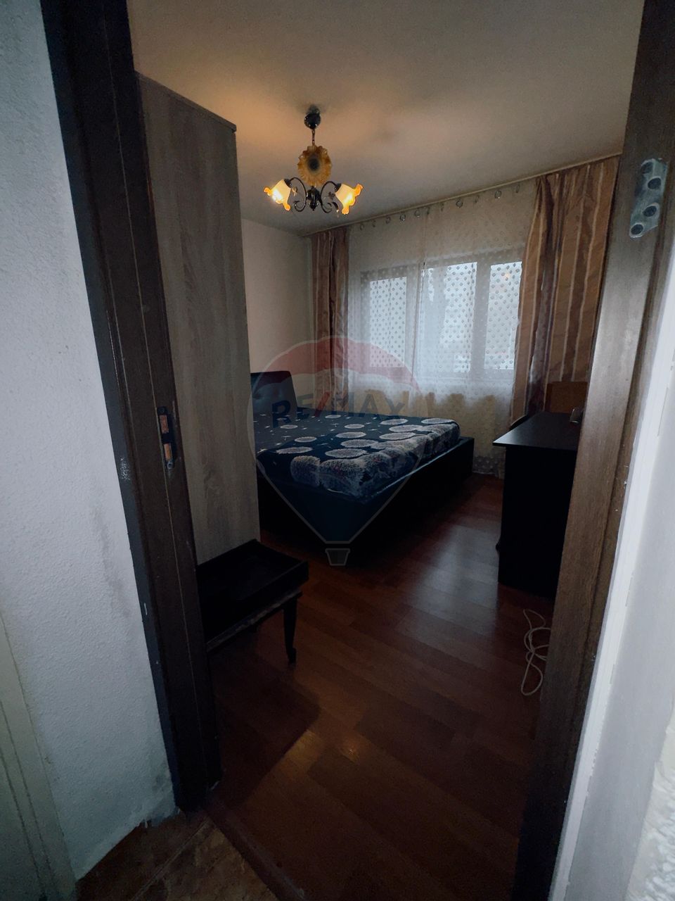 4 decomandate, 1 Mai, parter, bilateral, 75mp